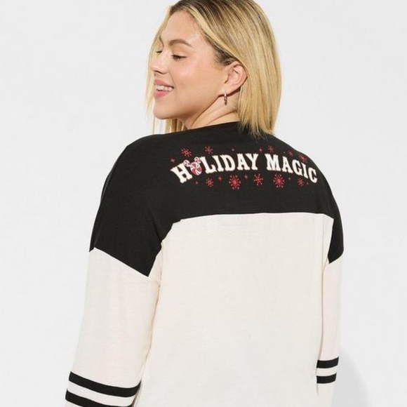 Torrid Disney Mickey Mouse Holiday Classic Fit Jersey Top Size 1X (14-16) - Picture 4 of 9